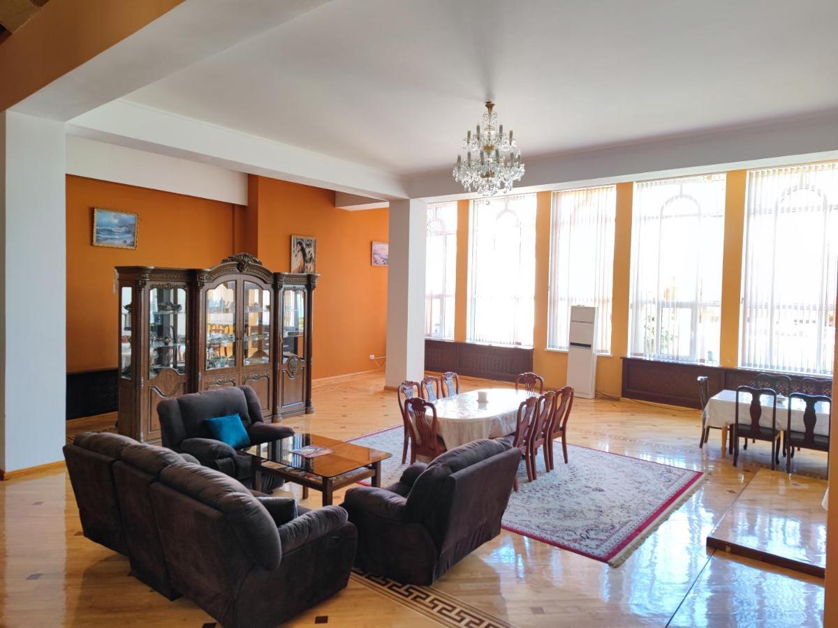 Guest House "Rohat Lux" Samarkand Buitenkant foto