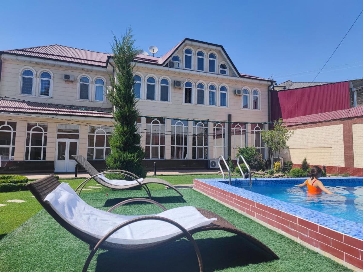 Guest House "Rohat Lux" Samarkand Buitenkant foto