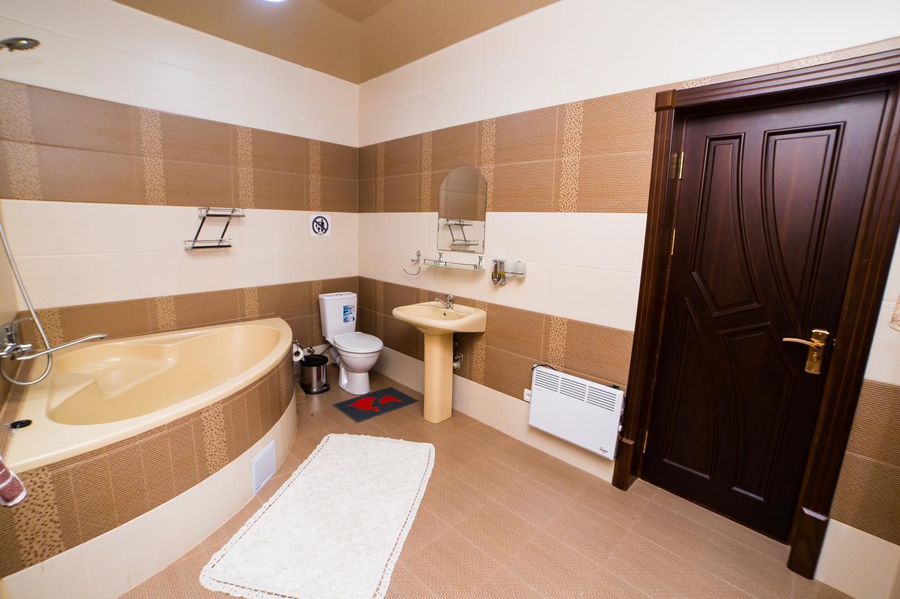 Guest House "Rohat Lux" Samarkand Buitenkant foto