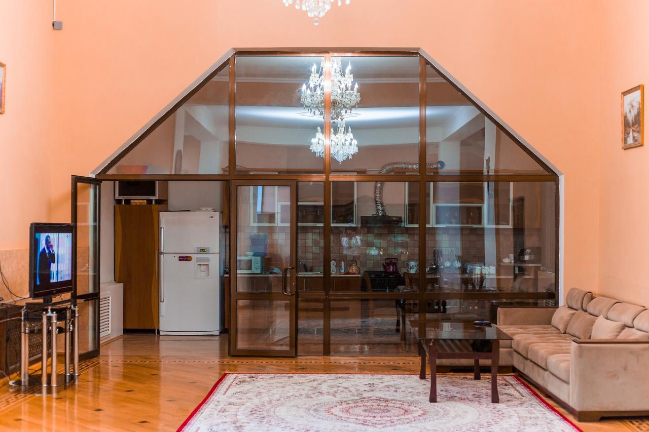 Guest House "Rohat Lux" Samarkand Buitenkant foto