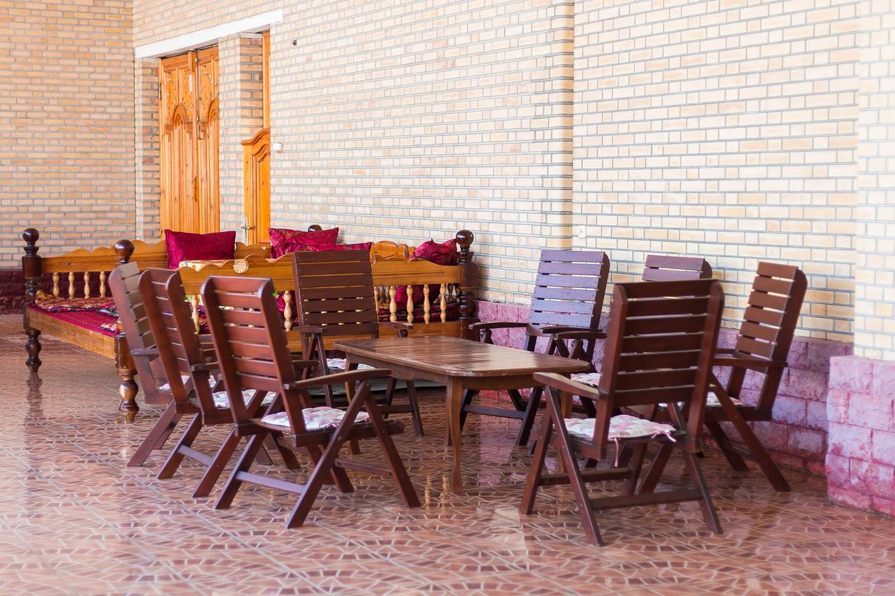 Guest House "Rohat Lux" Samarkand Buitenkant foto